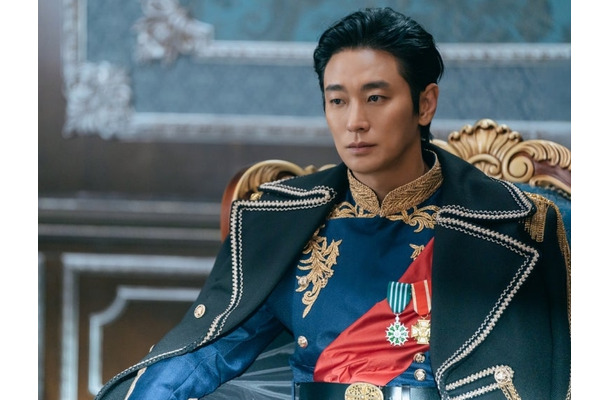 Disney+の韓国ドラマ、配信前から物議…劇中の小物がナチス・ドイツの勲章と類似、制作会社が謝罪