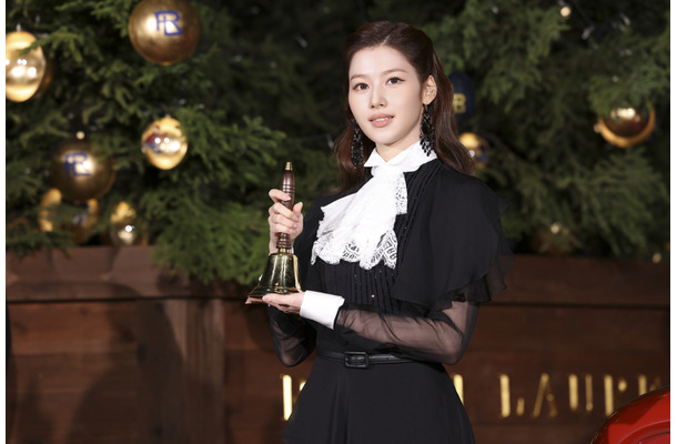 ラルフ ローレン 東京ミッドタウン ツリー点灯式に登場したSANA（TWICE）