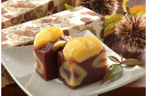 『極 栗蒸し羊羹』 11,880円(税込)