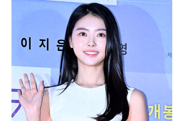 “伝説的ガールズグループ”I.O.I再結成に現実味？女優に転身したリーダー、所属事務所と契約終了でFAに