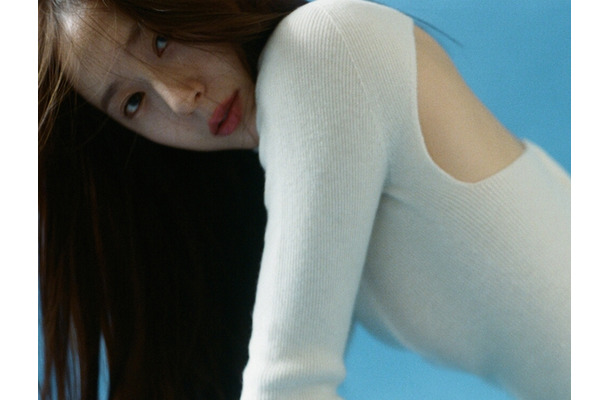 実姉は少女時代の“脱退メンバー”　クリスタル、16年越しのソロデビューに期待が集中するワケ