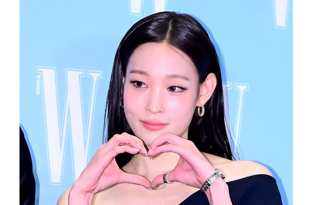 “財閥令嬢”のK-POPアイドル、“パンパン”の財布を公開！周りは「こんなの初めて見た」と驚愕