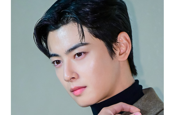 ASTRO・チャウヌ、兵役中もファン想い！新ソロ曲MVティザーで傷メイクをして尖った一面を披露