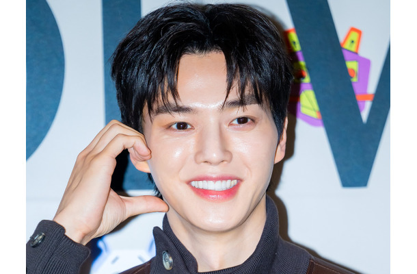 俳優ソン・ガン、186cmの抜群スタイルに視線集中！シックなレザールックでイベントに登場【独自写真】