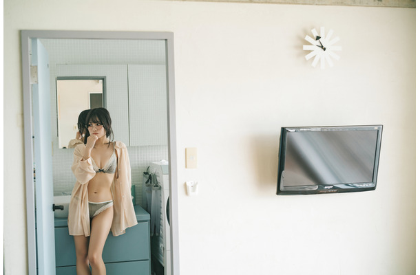 SKE48・入内嶋涼1st写真集『(タイトル未定)』撮影/時永大吾（C）ゼスト