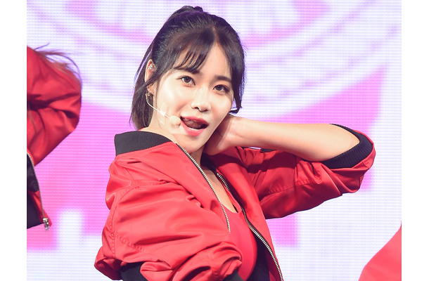 ヒット曲が人気再燃中の元K-POPアイドル、第一子出産を報告「この世界にようこそ」