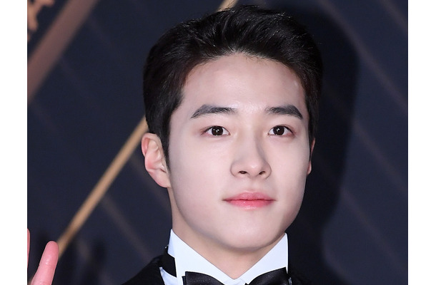 23歳なのに母親がSNS管理…子役出身韓国俳優の母、否定的なコメントについて言及