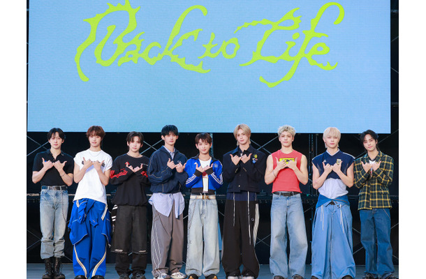 &TEAM、“日韓ダブルミリオン”達成記念ショーケース開催！飛躍の1年に感謝「順風満帆ではなかったけど…」