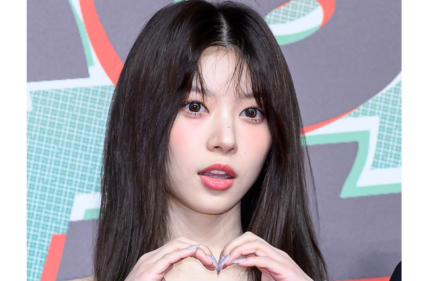 “日本人メンバー”ILLIT・モカ、金髪ギャル化!? 別人級ビジュアルに反響「可愛すぎる」「漫画から出てきた」【PHOTO】