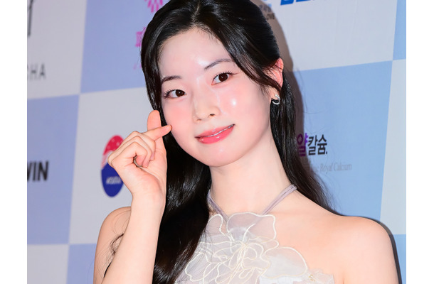 TWICE・ダヒョン、映画授賞式で女優新人賞の栄誉　共演者うならせた“没入感”、演技の世界でさらなる飛躍へ