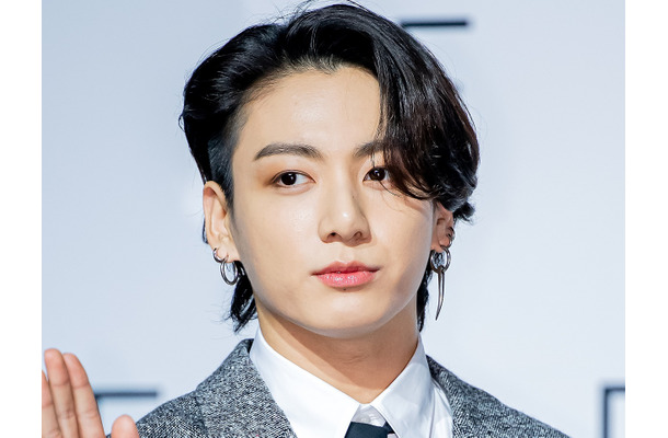 熱愛説も話題のBTS・JUNG KOOK、「シャネル フレグランス＆ビューティ」の新グローバルアンバサダーに
