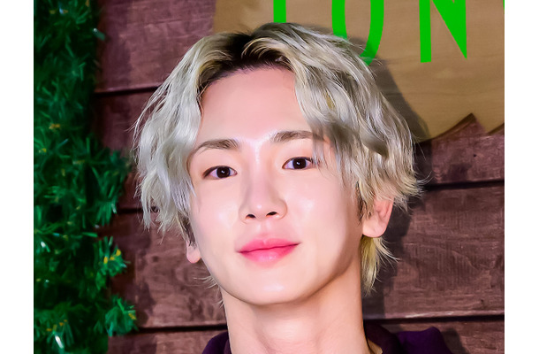 SHINee・キー、違法医療疑惑の“点滴師”にブランド物をプレゼント？親交の“証拠”続出も沈黙貫く