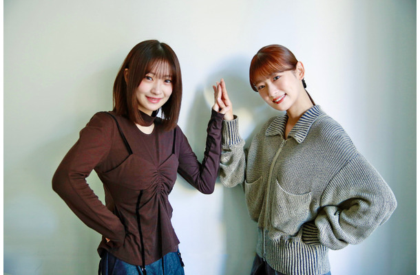 左から）小島凪紗、小島凪紗