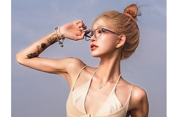 皮膚が裂けリンパ液がだらだら…元巨人投手の父と女優母を亡くした韓国インフルエンサー、闘病写真公開