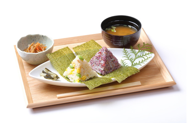 「天空むすびセット」900円(税込)