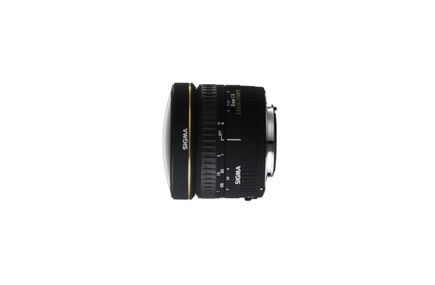 　シグマは7日、デジタル対応のAF魚眼レンズ2本「8mm F4 EX DG CIRCULAR FISHEYE」「15mm F2.8 EX DG DIAGONAL FISHEYE」を発表した。
