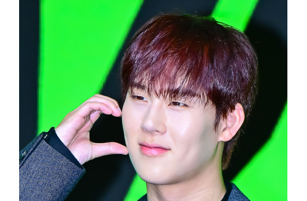 “伝説的ボクサー”モハメド・アリの名前が…MONSTA X・ジュホン、新ALトラックリストに注目！