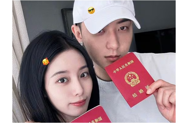 誰!? と二度見するレベル…元EXO・タオ、結婚後に体重“90kg”に！「妻の料理が美味しくて」