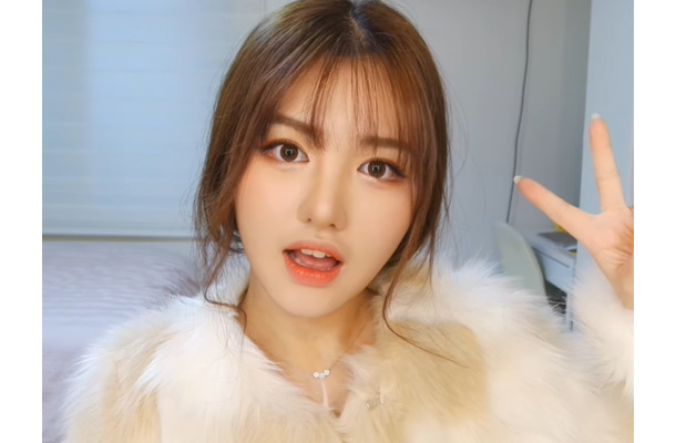 「高校時代に見ていたのに…ビックリ」韓国の“元祖”美容系ユーチューバーが29歳の若さで死去　日本からも哀悼の声