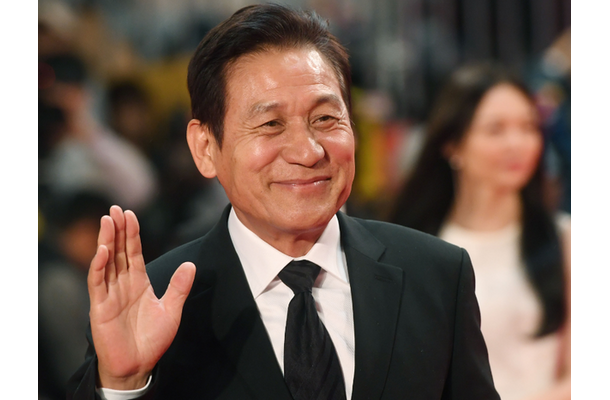 韓映画界のシンボルにして良心…国民俳優アン・ソンギとは