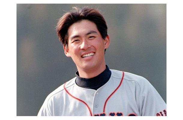 長嶋茂雄さん率いる巨人軍でプレーするも39歳で突然この世を去った“悲運の韓国人投手”、13周忌