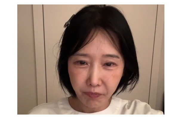 「58歳で落ちぶれてバスに乗る」“アラ還”韓国インフルエンサーが自虐、治療費持ち逃げ疑惑も話題に