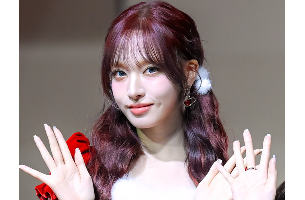 IVE・リズ、まさに“完璧ビジュアル”…「カルティエ」とのコラボ雑誌撮影で魅力爆発【PHOTO】