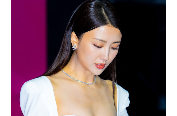 「男の浮気は女にも原因がある」妻が自宅の寝室で見た“見知らぬ女性”…韓国夫婦の驚愕不倫話