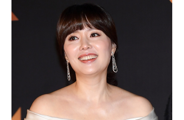 「2年間歩けなかった」「椎間板が飛び出している」撮影中のバイク事故と後遺症…韓国女優が告白