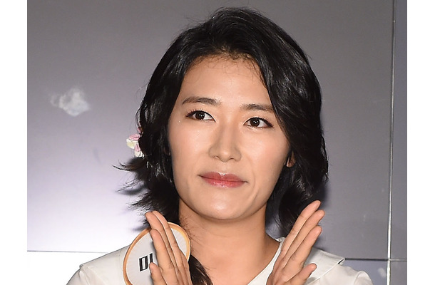 「診察中の胸の写真を撮ったと脅迫」韓国女性芸人、事務所関係者からの詐欺被害を告白