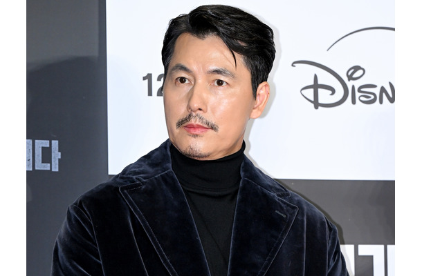 年下モデルに子を産ませ、別の女性と結婚した俳優チョン・ウソン　演技称賛の“やらせ投稿疑惑”を否定「事実ではない」