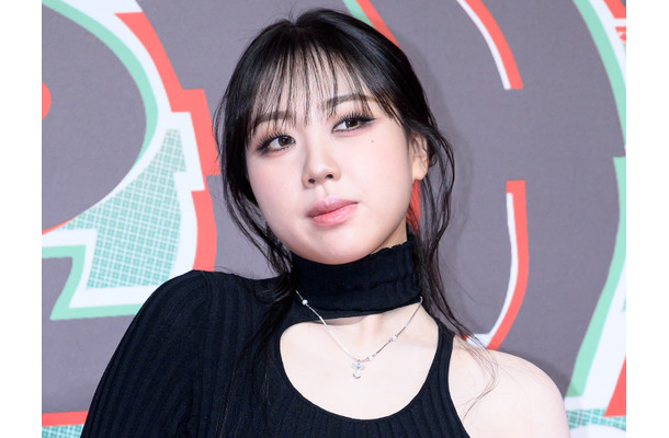 13kg減量に成功した韓国人気ラッパー、ガーターベルトで魅せた“攻めスタイリング”に視線集中