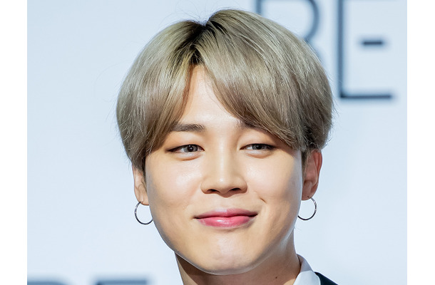 BTS・JIMIN、絵画のような美しさで魅了！少年のような遊び心と儚さに惚れ惚れ「全部良すぎて」【PHOTO】