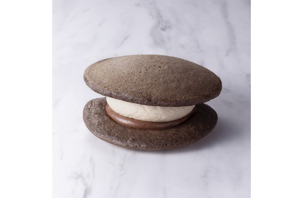 ガーナ ショコラ生どら焼（税込248.40円）