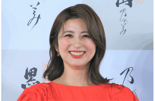 宇賀なつみ【撮影：小宮山あきの】