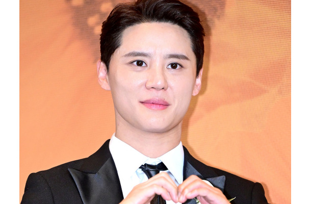 「ギャラが2倍以上…」事務所代表を務める元東方神起・ジュンス、経営者としての手腕を証明