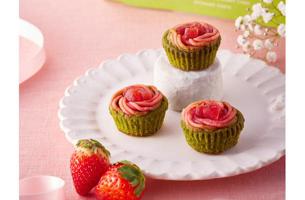 宇治抹茶いちごケーキ お茶苺(おちゃめ)トルテ　1,382円(税込)