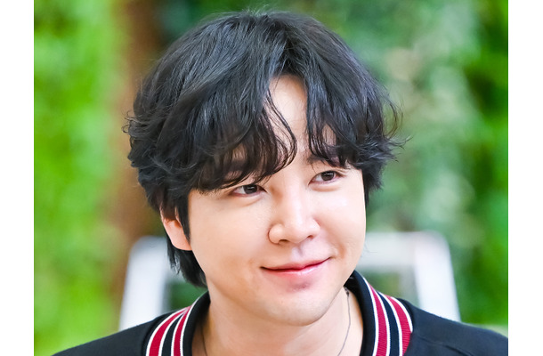 チャン・グンソク、“万能MC”として活躍！積極的な質問と自慢の料理の腕前で韓国の食文化を伝える