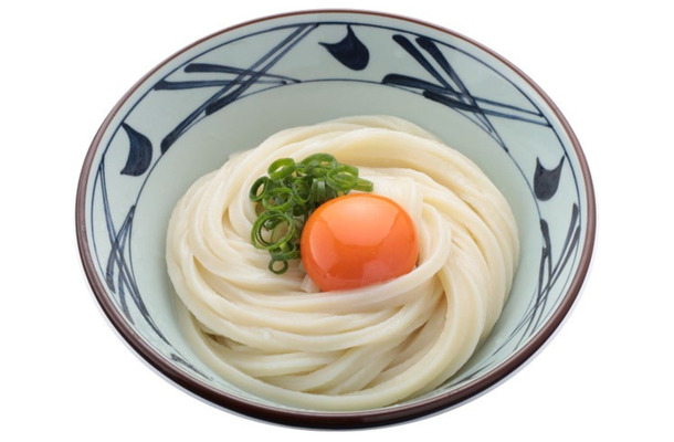 『釜玉うどん』（温）　並550円、大740円、得930円（税込）