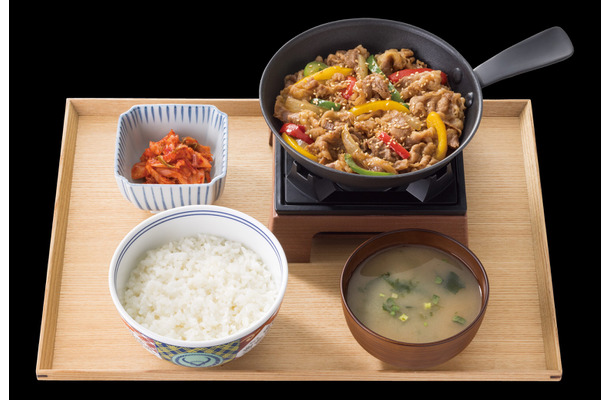 『鉄板牛プルコギ定食』店内税込価格　899円