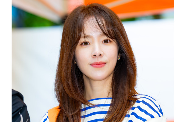 人気女優”ハン・ジミンよりも美しい!! 実の姉を公開して韓国で話題に