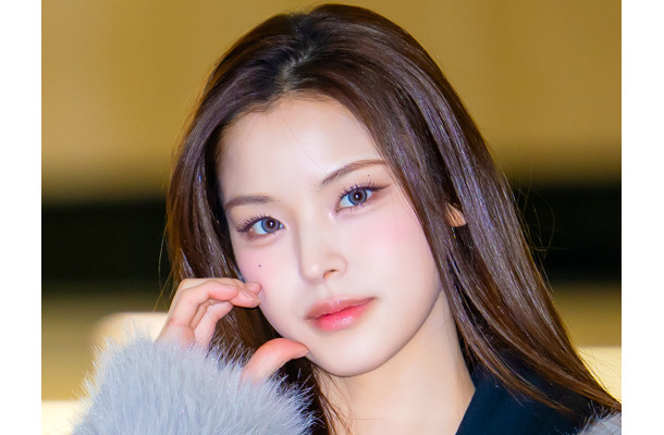 「ギャルみ強くて可愛すぎ」iznaの日本人メンバー、東京ディズニーランドで“ミニーちゃん”に変身