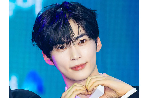 ZB1ソン・ハンビン、「スワロフスキー」韓国アンバサダーに就任！ホワイトデーを彩るビジュアル公開