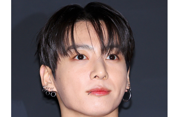 ファンが送るメッセージ？BTS・JUNG KOOK、ソロ曲『Please Don’t Change』がチャート“逆走”