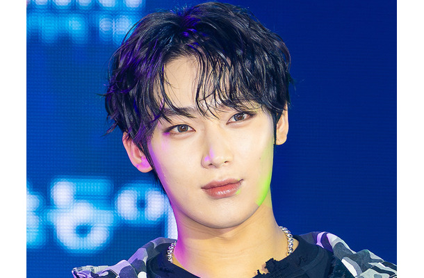 「大阪に聖地増えた！」ENHYPEN・ソヌ、“USJ＆道頓堀”を楽しむプライベートSHOTにファン歓喜