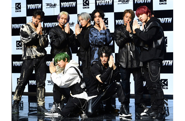 「7年間収入ゼロ」「もう30歳」“BTSと同年代”グループの過酷な現実、日本人も所属するDKBの告白