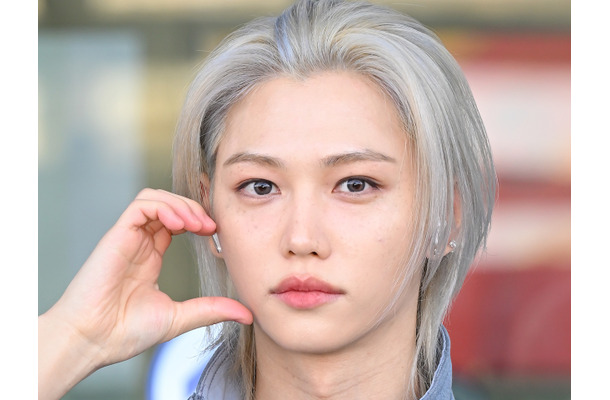 Stray Kids・フィリックス、“ファンタジー級”美貌でパリの視線を独占！K-POP豪華共演SHOTも話題