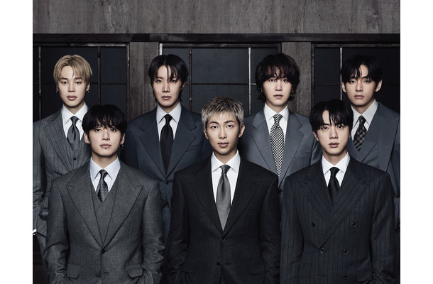 BTS、新アルバム『ARIRANG』グループ写真を初公開！スーツ姿のビジュアルに視線集中