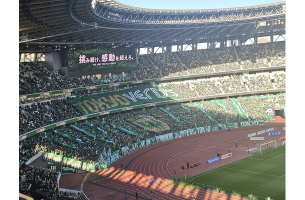 【Jリーグ国立DAYを行く】聖地を支配した“緑の規律”。東京V、浦和を封じた「組織の美学」