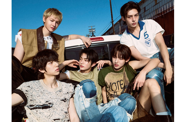 BTS・TXT“直属”の後輩グループCORTIS、Apple創立50周年イベントに登場！圧巻のステージで観客を魅了